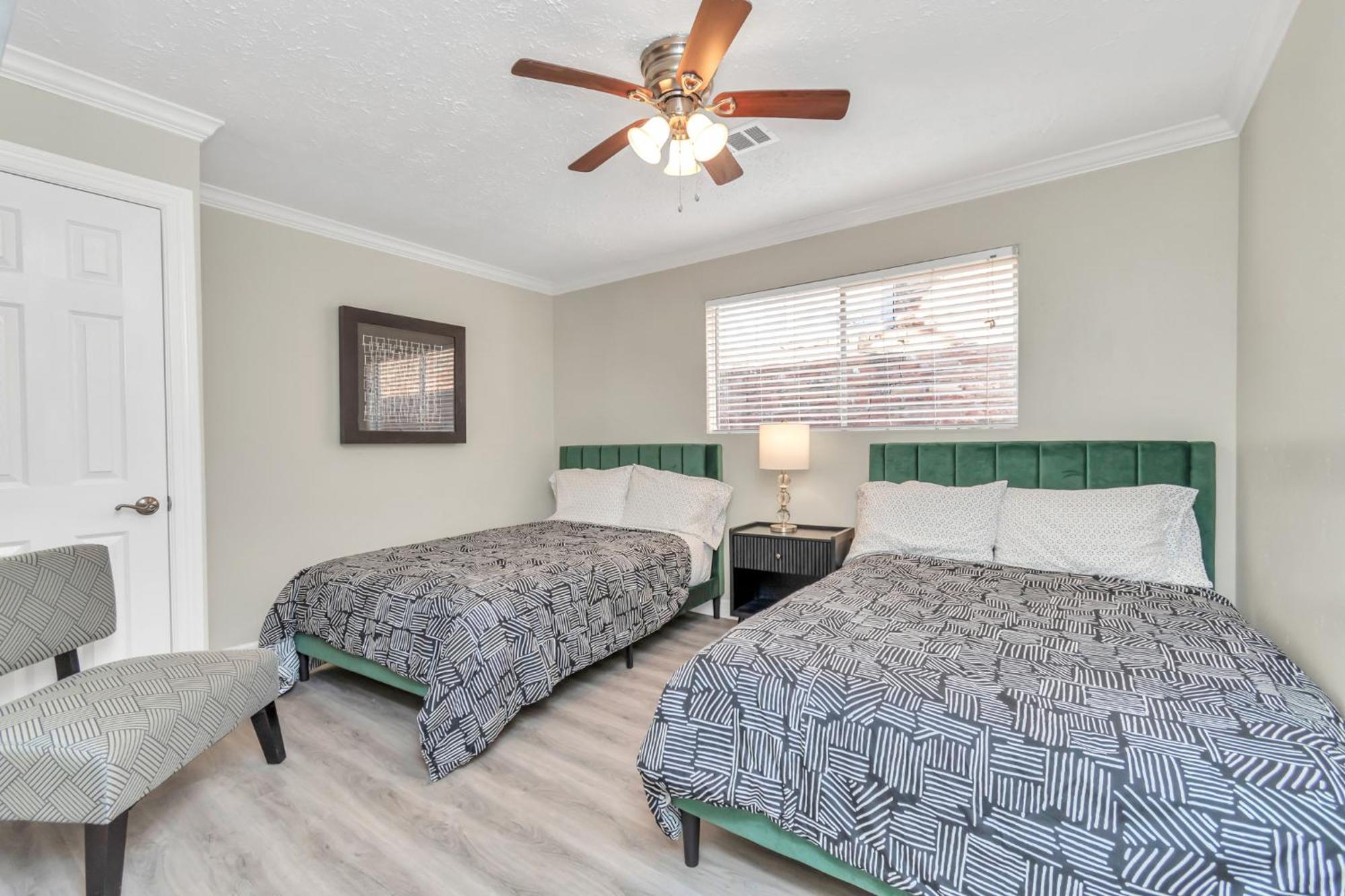 1976 Accessiblegem Jacuzzi Sleep13 Chinatown 20Mins Dt Villa Houston Luaran gambar