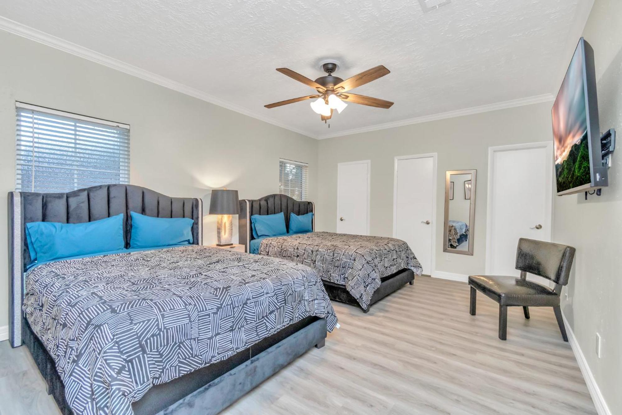 1976 Accessiblegem Jacuzzi Sleep13 Chinatown 20Mins Dt Villa Houston Luaran gambar